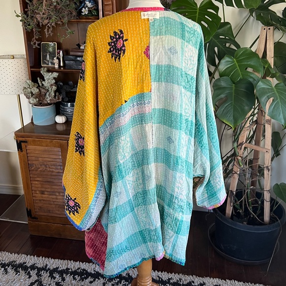 Kantha Bae Gaia Colorful Floral Kimono NWOT OS - Picture 15 of 16